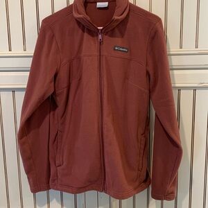 Columbia soft plush, zip up jacket women’s size large doll maroon color pockets
